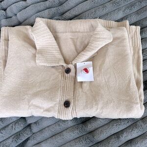 Creamy Cardigan with tag